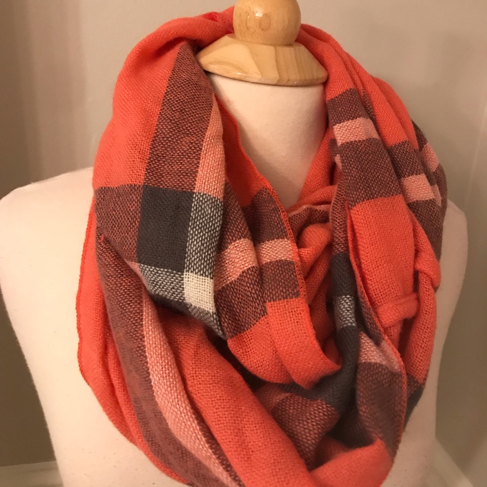 💚💚Light weight Infinity scarf